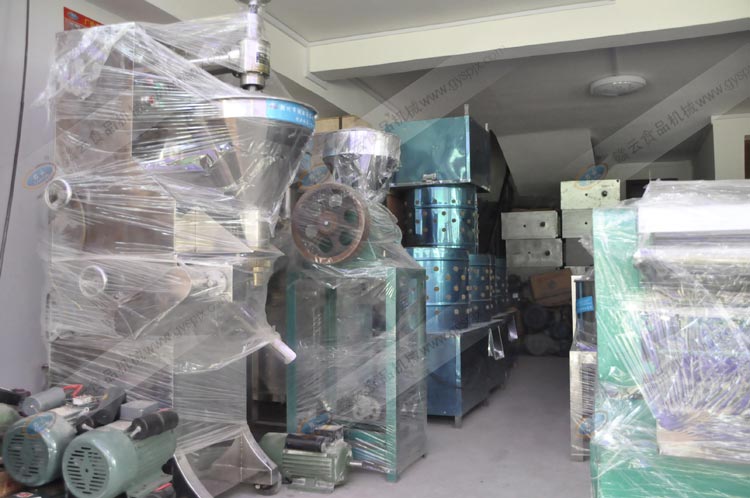 贛云食品機(jī)械廠倉(cāng)庫(kù)一角