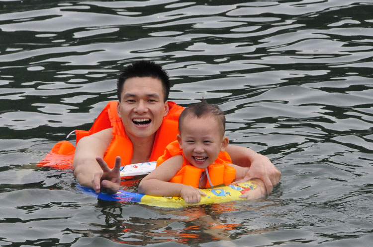 游泳-贛云機(jī)械